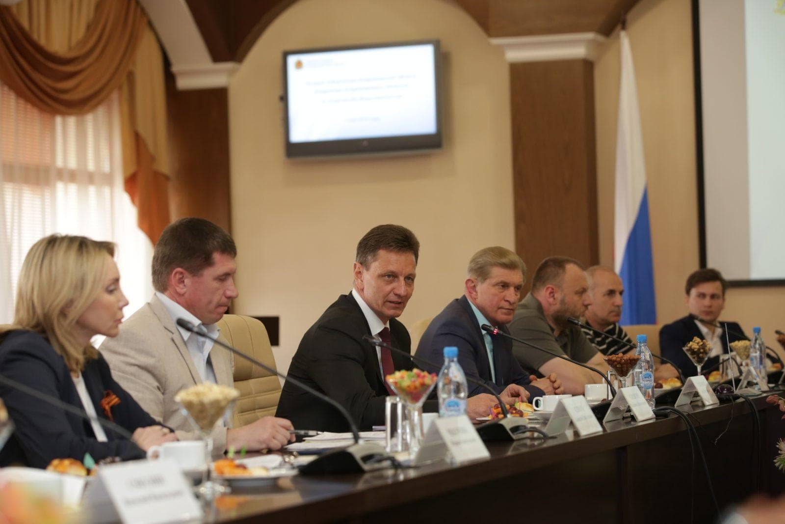 Президент Федерации воздушно-силовой атлетики Владимирской области презентовал губернатору новый подход к уличной спортивной инфраструктуре